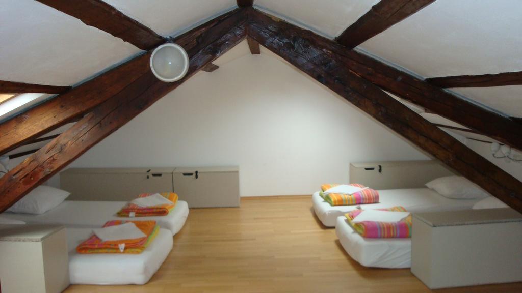 Hostel Alieti Izola Δωμάτιο φωτογραφία
