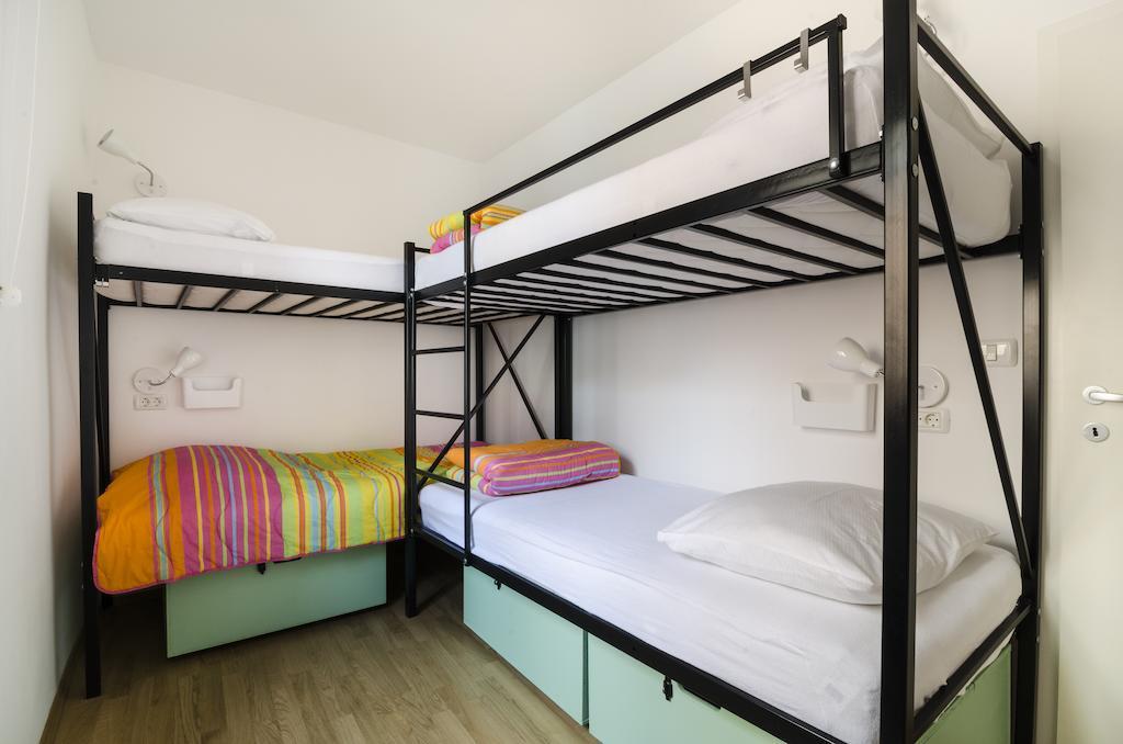Hostel Alieti Izola Δωμάτιο φωτογραφία